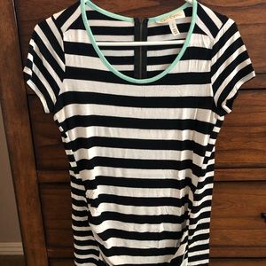 GUC black and white striped maternity top size S